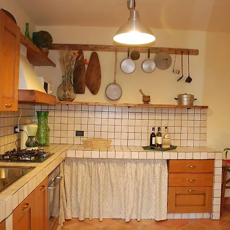 Holiday Residence La Baghera Lamporecchio شقة *